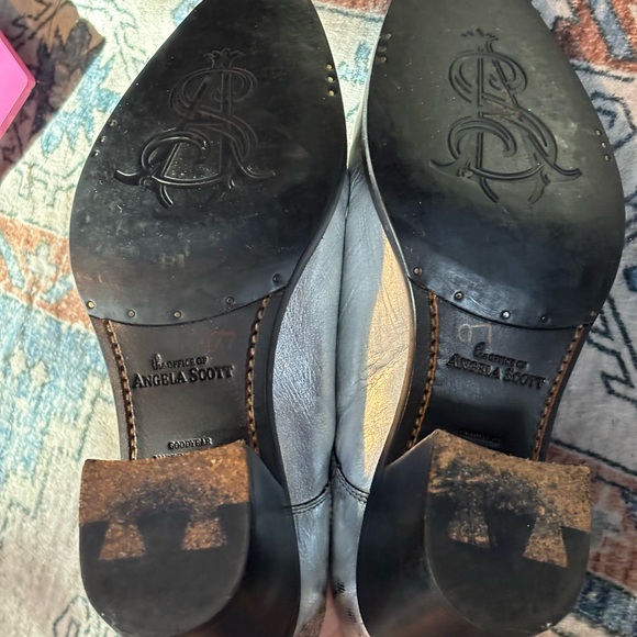 Angela Scott Elegant Silver Heeled Oxford Boots for Women size 6.5 - Picture 9 of 11